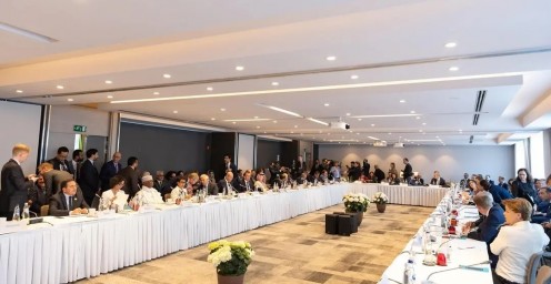 الاجتماع المشترك بين وفد القمة العربية الإسلامية ووزراء خارجية الدول الأوروبية يطالب بالوقف الفوري للحرب علي غزة واحترام القانون الدولي وتنفيذ حل الدولتين