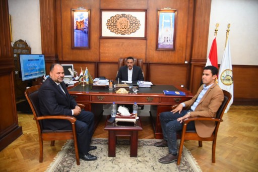 محافظ مطروح يستقبل رئيس مدينه السلوم الجديد