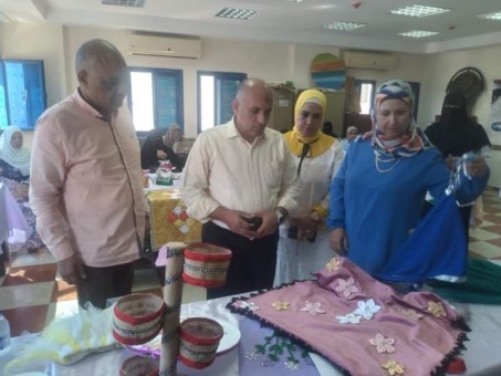   وكيل وزارة تعليم مطروح يفتتح المعرض الختامي الصيفي  لأنشطة الاقتصاد المنزلي 