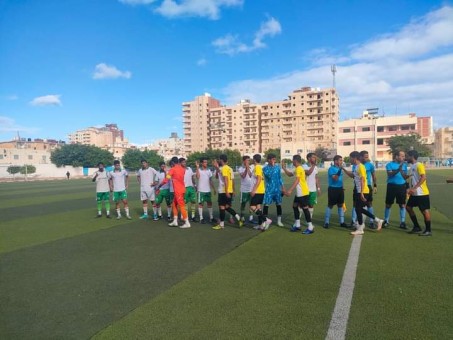 «مستقبل العميد» يفوز على النيلة.. ويواجه «الحمام» فى نهائي دورى مراكز الشباب بمطروح
