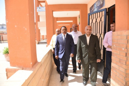 محافظ مطروح يتفقد لجان امتحانات الثانوية العامه