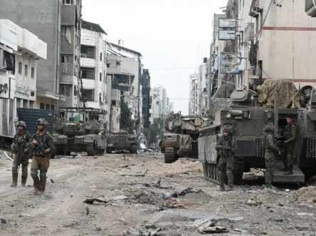 عاجل : إسرائيل تبدأ هجومًا بريًا على مدينة غزة