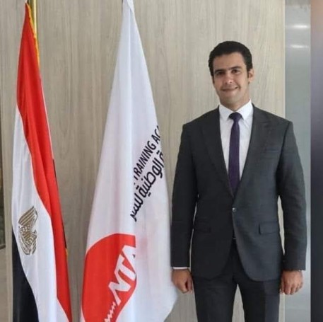 نائب محافظ مطروح يتفقد منطقة الميناء البحري بمدينة مرسى مطروح لبحث مقترح تطويرها