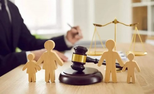 ثورة في قوانين الأحوال الشخصية.. الحكومة تقر مشروع ”قانون الأسرة” الجديد لحماية الصغار وتسريع إجراءات التقاضي