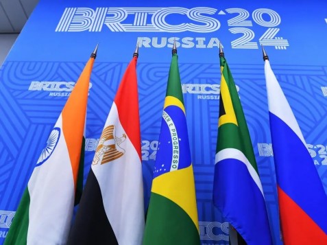 قمة ”بريكس” تنطلق في البرازيل وسط تحديات دولية ومساعٍ لبناء نظام عالمي متعدد الأقطاب