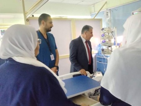 تزامناً مع الاحتفال باليوم العالمى لصحة وسلامة المريض  وكيل وزارة الصحة بمطروح يتابع تقديم الخدمات الصحية بمستشفى مطروح العام