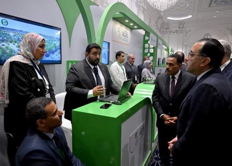 محافظ مطروح يشارك في المؤتمر الثانى للمشروعات الفائزة بالمبادرة الوطنية للمشروعات الخضراء الذكية   ومطروح تفوز بالمركز الثالث