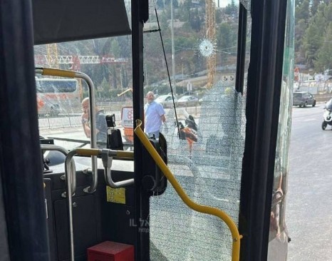 نيران تهزّ القدس.. 20 مستوطناً بين جريح وخطير في عملية عند مفترق ”راموت”