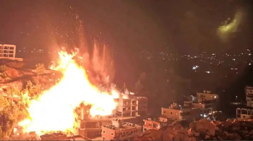 مجزرة إسرائيلية جديدة جنوب لبنان.. سقوط 13 شهيدًا في غارات غادرة بـ ”النبطية وبنت جبيل” وسط صمت دولي