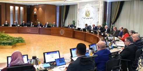 رئيس الوزراء يترأس اجتماع مجلس المحافظين.. مدبولى يكلف بضرورة الانتهاء من أعمال الصيانة التي تقوم بها المديريات والإدارات التعليمية لضمان جاهزية المدارس قبل بدء الدراسة