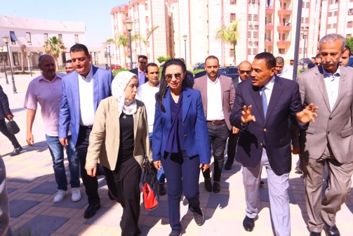 وزيرة التضامن الاجتماعي ومحافظ مطروح يتفقدان مجمع «تحيا مصر»  للخدمات الحكومية بسيدى عبد الرحمن بالعلمين