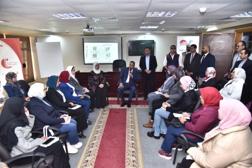 محافظ مطروح تفقد فعاليات البرنامج التدريبى المرأة تقود الي تستضيفه مطروح 