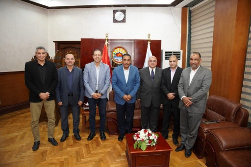 محافظ مطروح يشيد بجهود معهد تكنولوجيا المعلومات التابع لوزارة الاتصالات وتكنولوجيا المعلومات