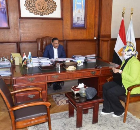 محافظ مطروح يقرر استمرار معارض أهلا رمضان وشوادر بيع السلع الغذائية للمواطنين  حتى نهاية شهر رمضان