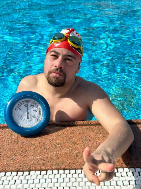 نحاج تأهيل سباح من ذوي الهمم لتتابع عبور المانش أغسطس المقبل