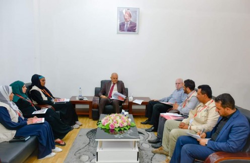 الدفاع المدني في محافظة شبوة يحذر المواطنين بالإبتعاد عن مجاري السيول وبطون الأوديةِ