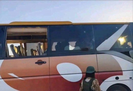  إصابة 10 من عسكريي الجيش السوري في هجوم مسلح استهدف حافلة مبيت بريف الحسكة