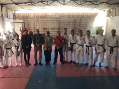 كلية الاثار واللغات تكرم الطالبة اسماء محمد لفوزها بالمركز الثاني في الكاراتية