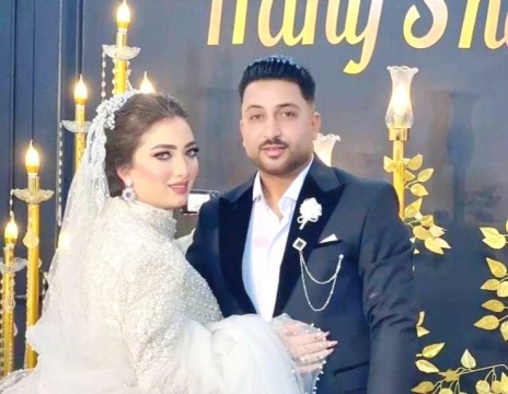 عيد فؤاد يهنيء الكابتن محمود بيطح بزفاف «أحمد ويارا»