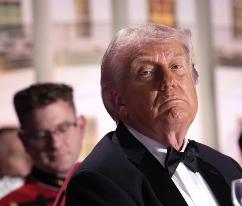 رصاص في واشنطن.. الخدمة السرية تجلي ترمب من حفل عشاء المراسلين بعد دوي إطلاق نار وحالة ذعر بين الحضور