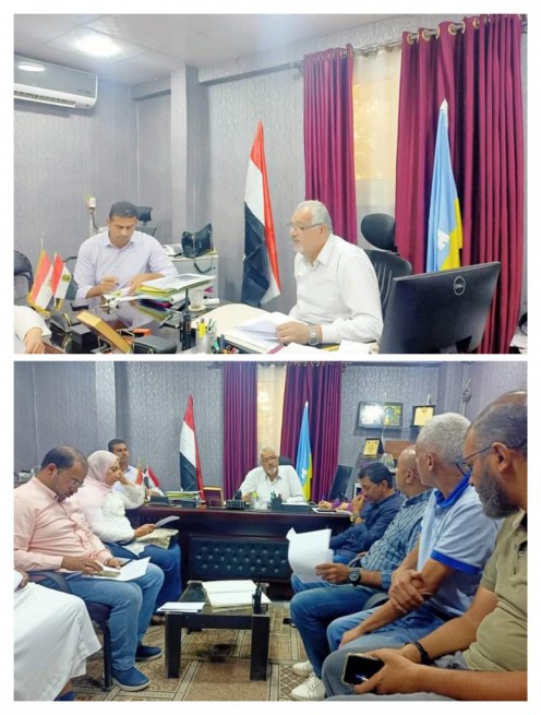 يحيى زكريا يترأس اجتماع المجلس التنفيذي لحي عامريه ثان