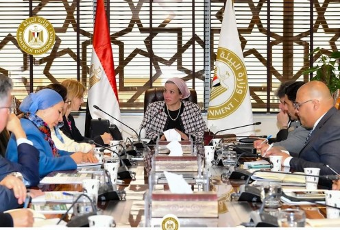 وزيرة البيئة تلتقي ممثلى الجهات المانحة للبرنامج الوطنى لإدارة المخلفات الصلبة