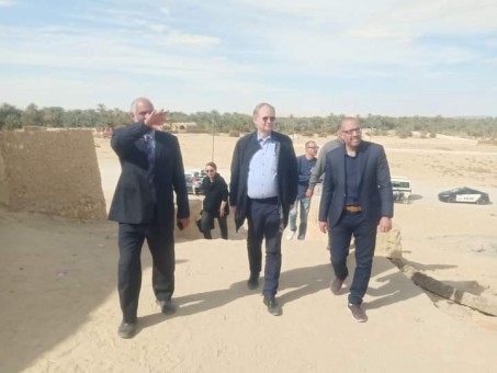 سفير الاتحاد الاوربي بالقاهرة وحرمه في زيارة لسيوة