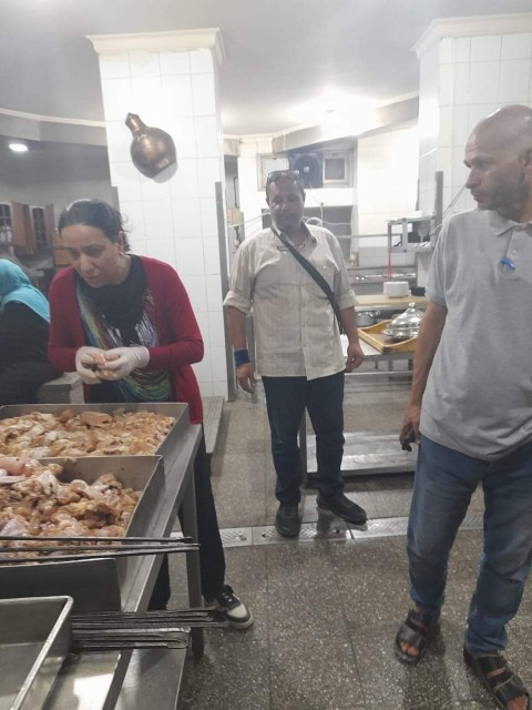 حملة للمرور علي عدد من المنشات والمحال العامة والمطاعم بمطروح