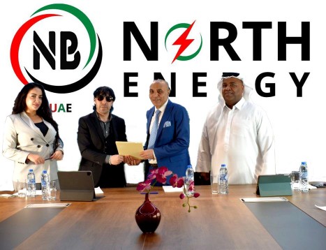 السديري يوقع على العقد الرسمي مع شركة أن بي نورث إينرجي لتنظيم بطولات العالم للملاكمة العربية