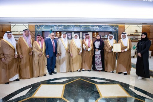 أمير الشرقية يستقبل الفائزين بجائزة الصحافة والاعلام