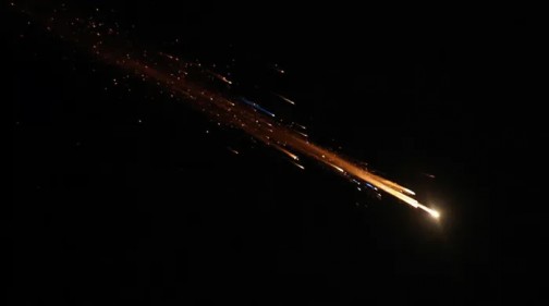 زلزال عسكري في تل أبيب.. تفاصيل ”الهجوم المشترك” لإيران وحزب الله بـ 40 موجة صاروخية وصواريخ ”فتاح” تدك العمق الإسرائيلي