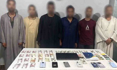 سقوط عصابة الدجل بأسيوط.. سقوط 6 متهمين بالنصب على المواطنين بزعم العلاج الروحاني  